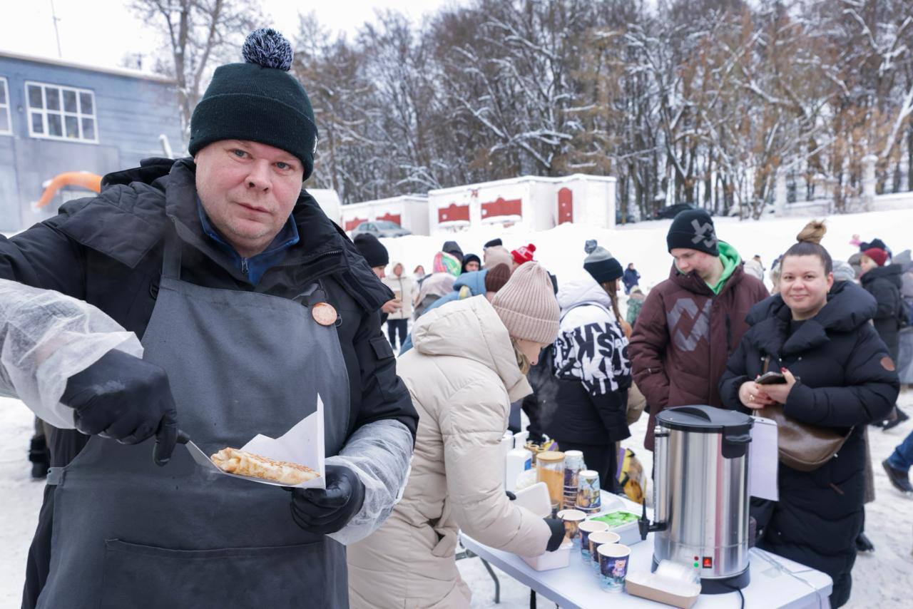 Рождественский праздник в Дубровицах собрал более тысячи гостей Рождественский праздник в Дубровицах собрал более тысячи гостей