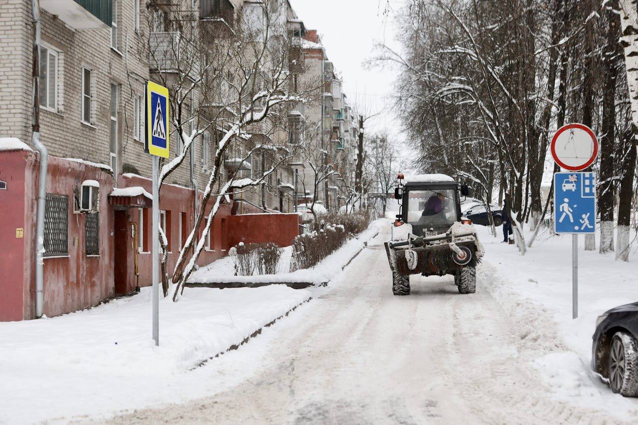 Михаил Собакин: С целью контроля содержание внутридворовых территорий и общественных пространств в зимний период провел обход улиц Ильича, Чехова, Дружбы, набережной реки Теребенка и бульвара им. А.П. Чехова Михаил Собакин: С целью контроля содержание внутридворовых территорий и общественных пространств в зимний период провел обход улиц Ильича, Чехова, Дружбы, набережной реки Теребенка и бульвара им. А.П. Чехова