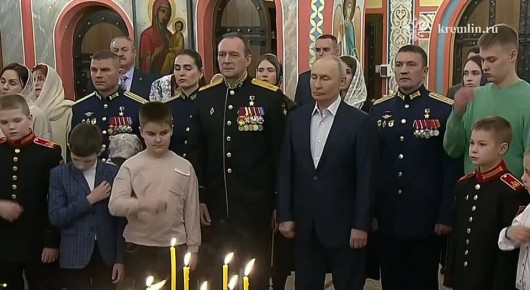 Главное к этому часу:. Православные верующие отмечают Рождество