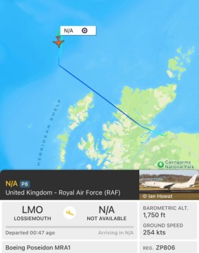 Базовый патрульный самолет Boeing Poseidon MRA1 Королевских ВВС в настоящее время обеспечивает захват танкера Marinera, находящегося к югу от Фарерских островов