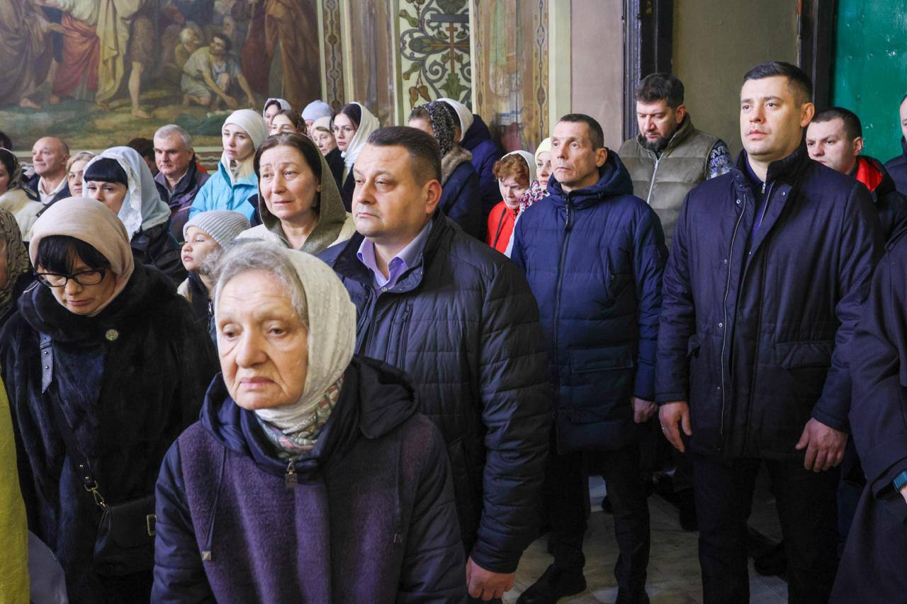 Григорий Артамонов: Сегодня встретил Рождество в Троицком храме вместе с православными подольчанами Григорий Артамонов: Сегодня встретил Рождество в Троицком храме вместе с православными подольчанами