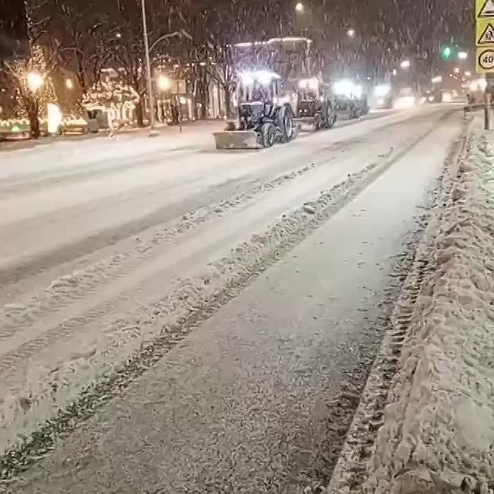 Юлия Купецкая: Уважаемые жители! В ближайшие сутки по прогнозам синоптиков ожидается снежный циклон и обильные осадки