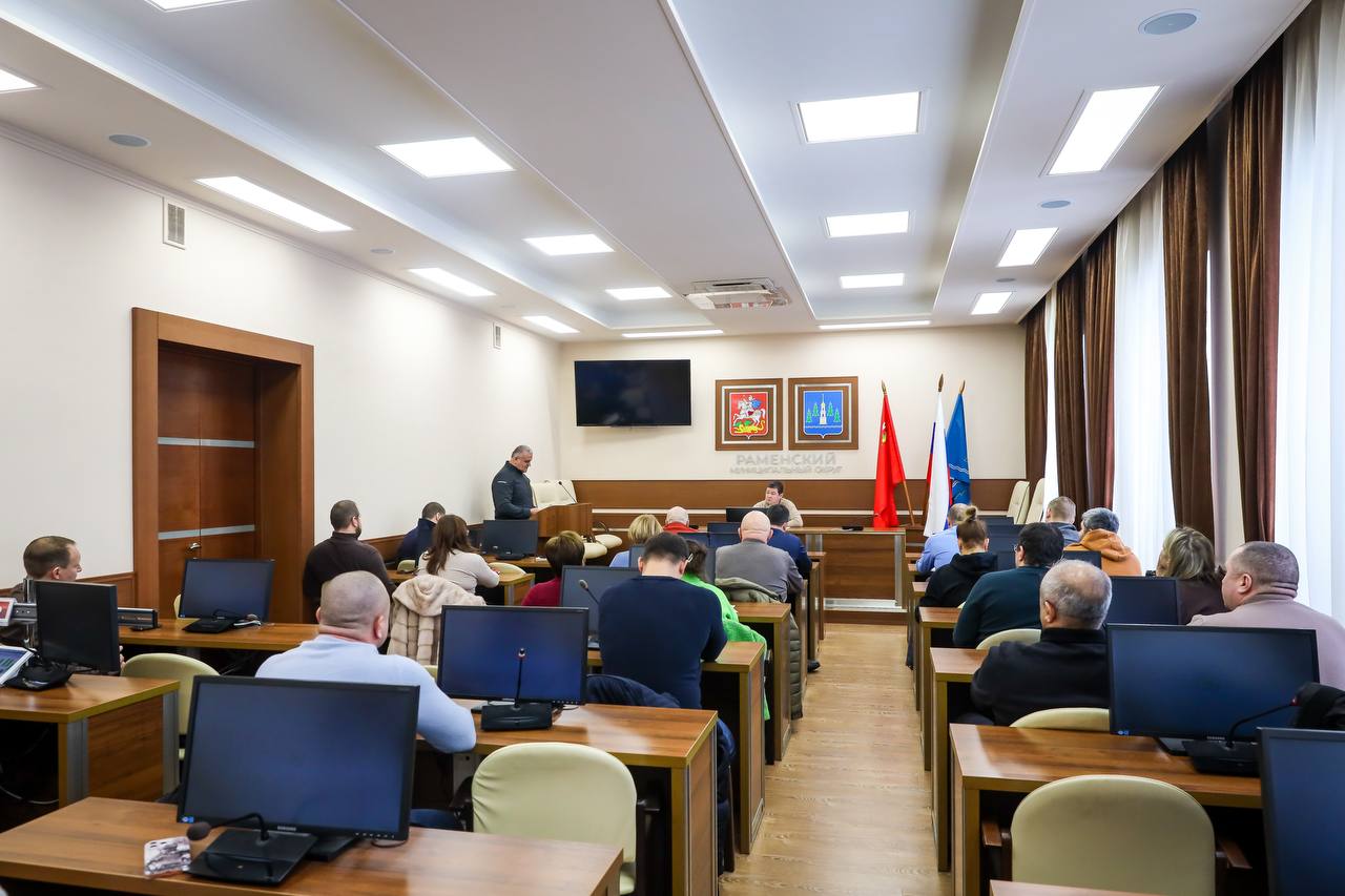 Уважаемые жители!. Провел оперативный штаб с участием профильных заместителей, руководителей территориальных управлений, подрядных и управляющих организаций Уважаемые жители!. Провел оперативный штаб с участием профильных заместителей, руководителей территориальных управлений, подрядных и управляющих организаций