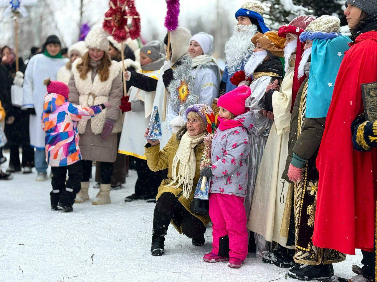 Вчера, в светлый праздник Рождества Христова, в рамках X Белоозёрских Рождественских чтений и проекта «Зима в Подмосковье» в г. Белоозёрский состоялось традиционное театрализованное представление - «Рождественское шествие» Вчера, в светлый праздник Рождества Христова, в рамках X Белоозёрских Рождественских чтений и проекта «Зима в Подмосковье» в г. Белоозёрский состоялось традиционное театрализованное представление - «Рождественское шествие»