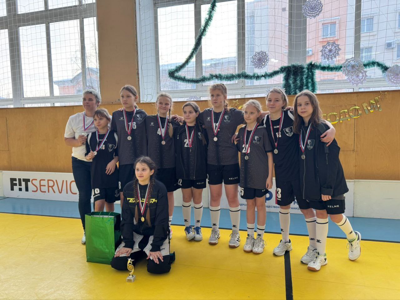 Сергиево-Посадские спортсмены завоевали бронзовые медали на турнире по флорболу Сергиево-Посадские спортсмены завоевали бронзовые медали на турнире по флорболу