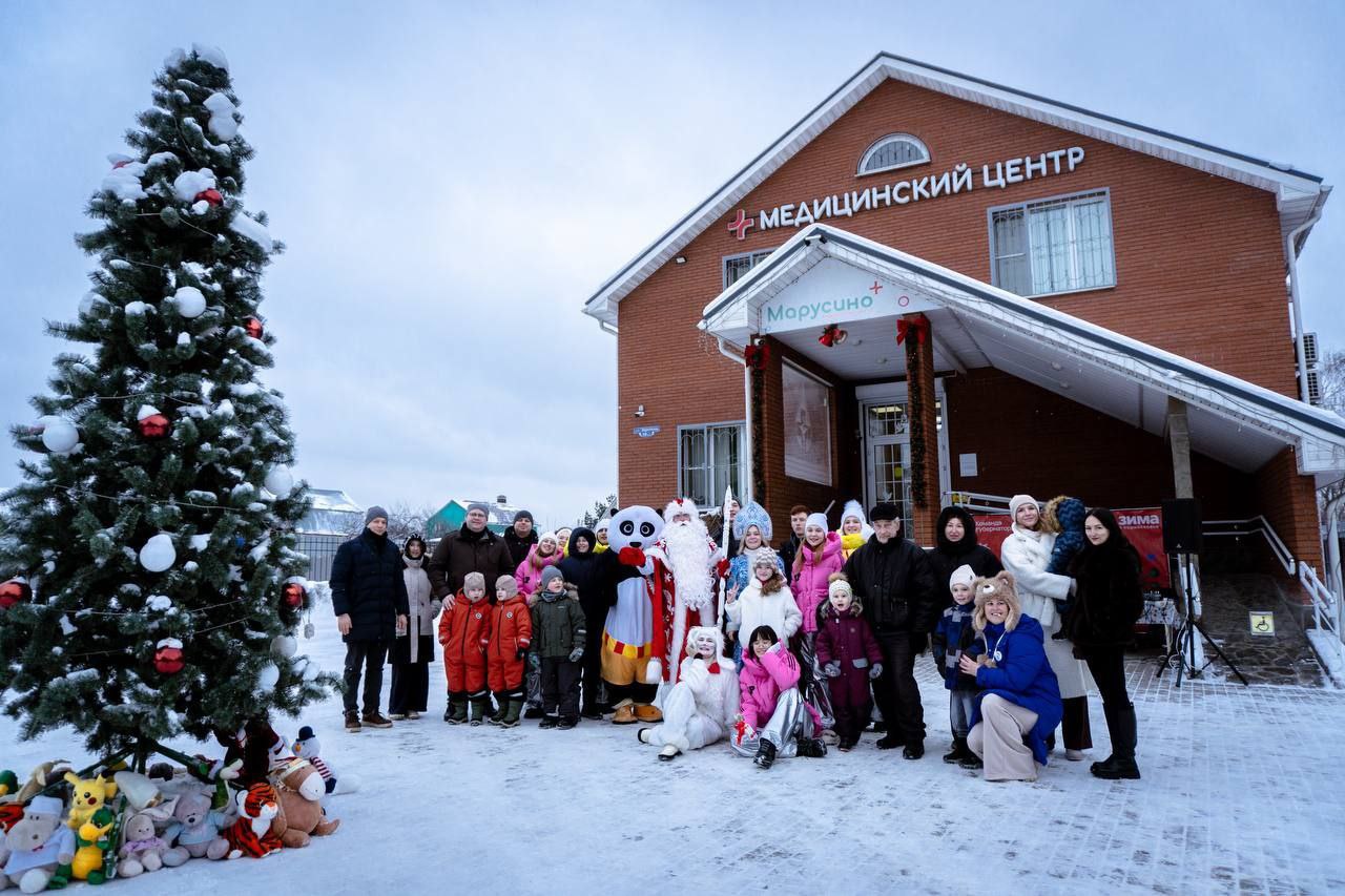 Детский праздник организовали люберецкие депутаты в деревне Марусино