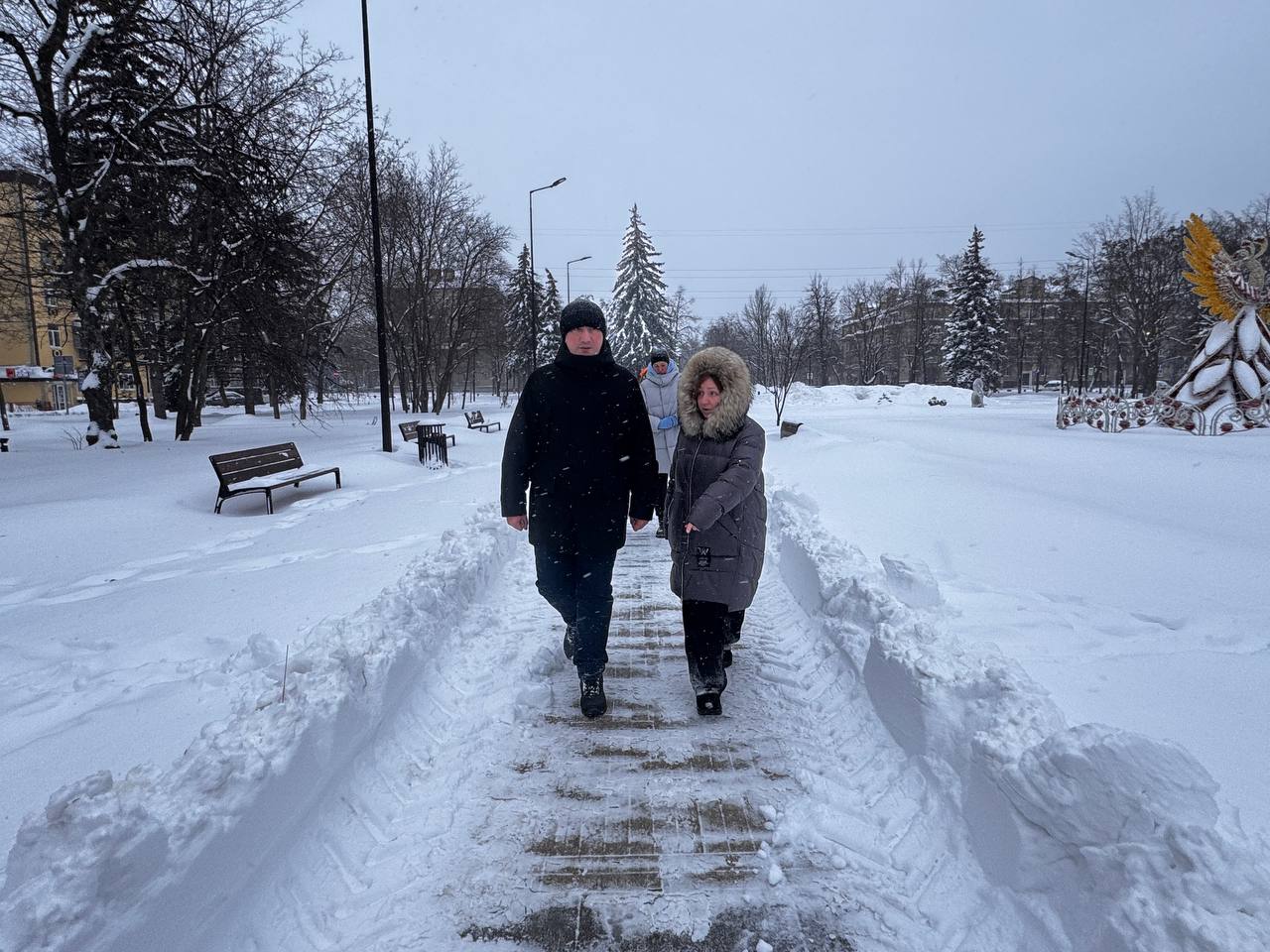 Провел оперативный штаб по вопросам ликвидации последствий снегопада Провел оперативный штаб по вопросам ликвидации последствий снегопада