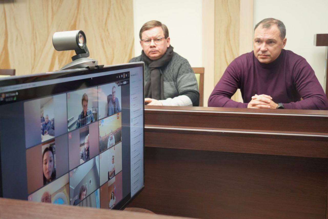 Прямо сейчас: глава Сергиево-Посадского округа Оксана Ероханова проводит штаб по ликвидации последствий снегопада Прямо сейчас: глава Сергиево-Посадского округа Оксана Ероханова проводит штаб по ликвидации последствий снегопада