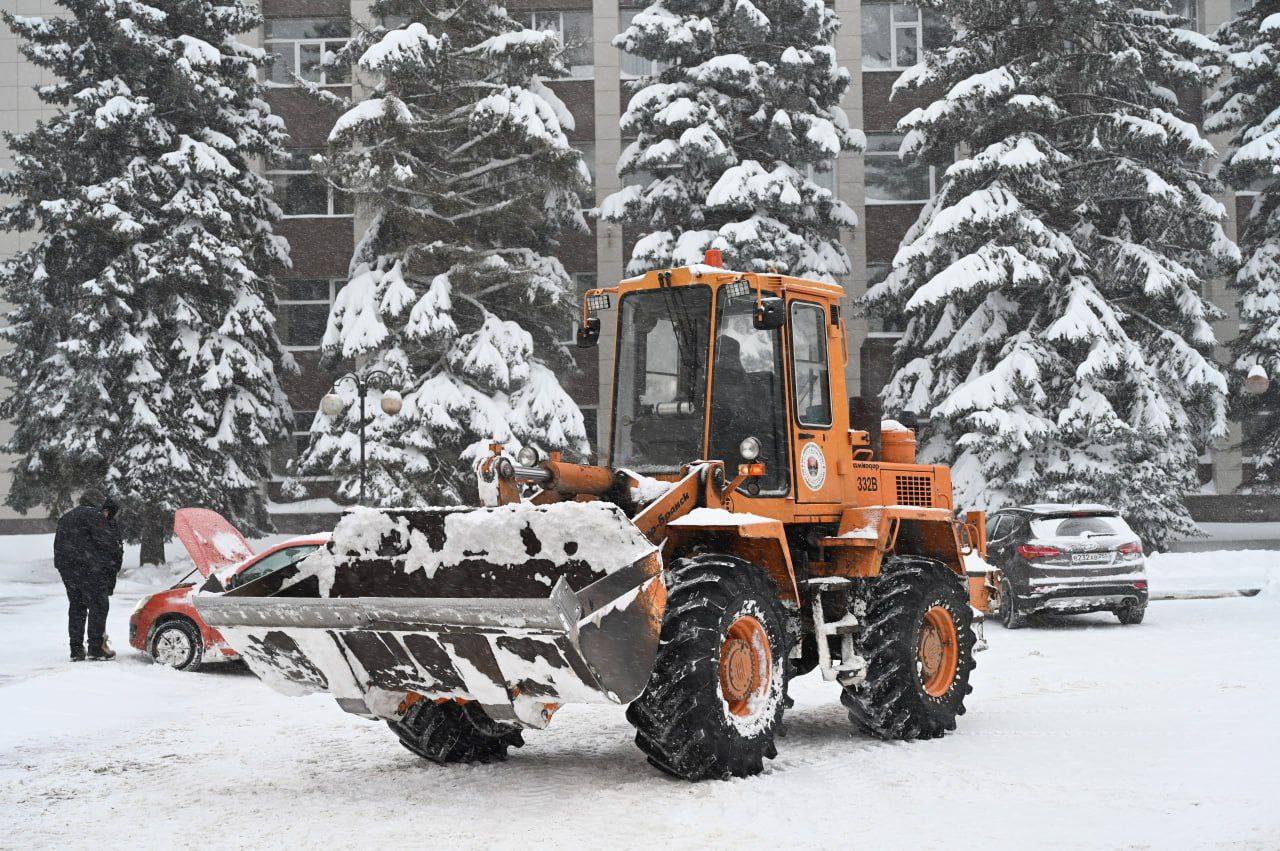 Работа по ликвидации последствий снегопада в городском округе Серпухов продолжается в круглосуточном режиме Работа по ликвидации последствий снегопада в городском округе Серпухов продолжается в круглосуточном режиме