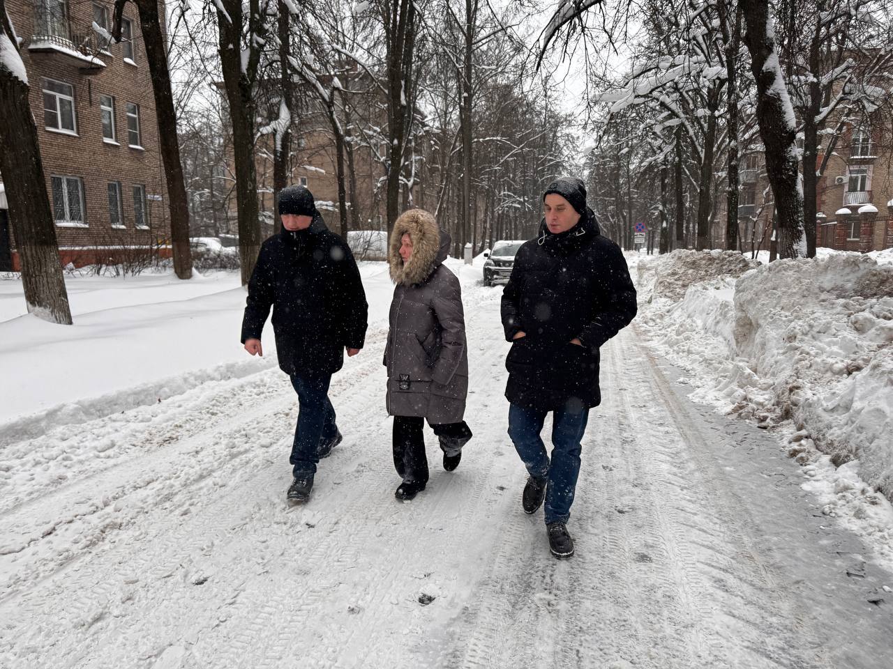 Провел оперативный штаб по вопросам ликвидации последствий снегопада Провел оперативный штаб по вопросам ликвидации последствий снегопада