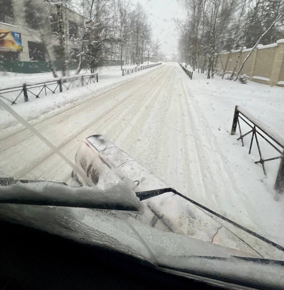 Уборка снега в Химках: Как выглядит борьба со стихией прямо из кабины спецмашин