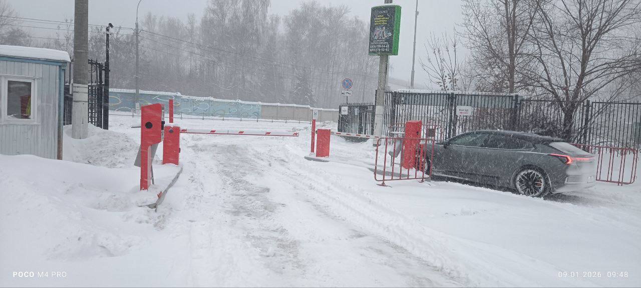 Учреждения культуры и спорта в Долгопрудном обеспечивают уборку снега всеми доступными способами Учреждения культуры и спорта в Долгопрудном обеспечивают уборку снега всеми доступными способами