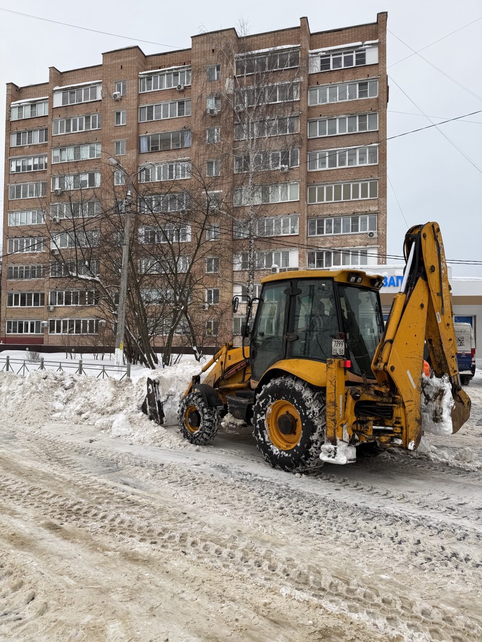 Дорожные и коммунальные службы продолжают расчищать территорию Городского округа Коломна от снежных заносов Дорожные и коммунальные службы продолжают расчищать территорию Городского округа Коломна от снежных заносов