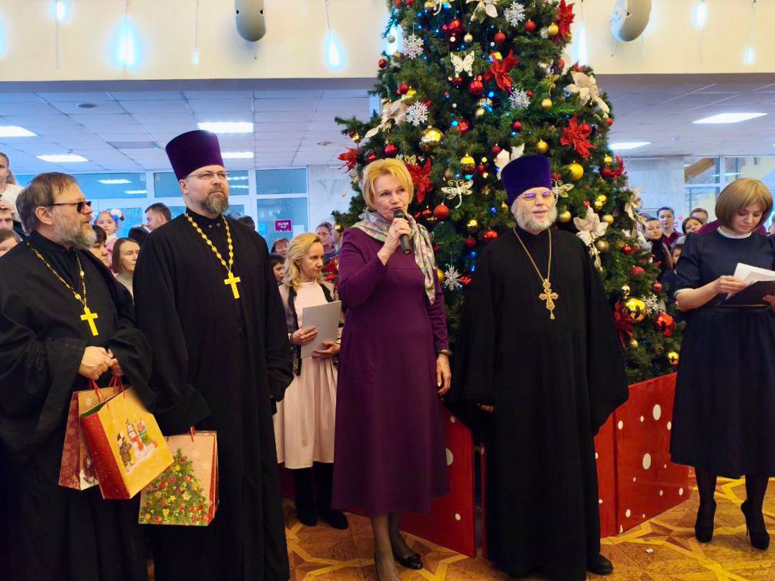 Во Дворце культуры «Подмосковье» прошёл фестиваль «Огни Рождественской ёлки» Во Дворце культуры «Подмосковье» прошёл фестиваль «Огни Рождественской ёлки»