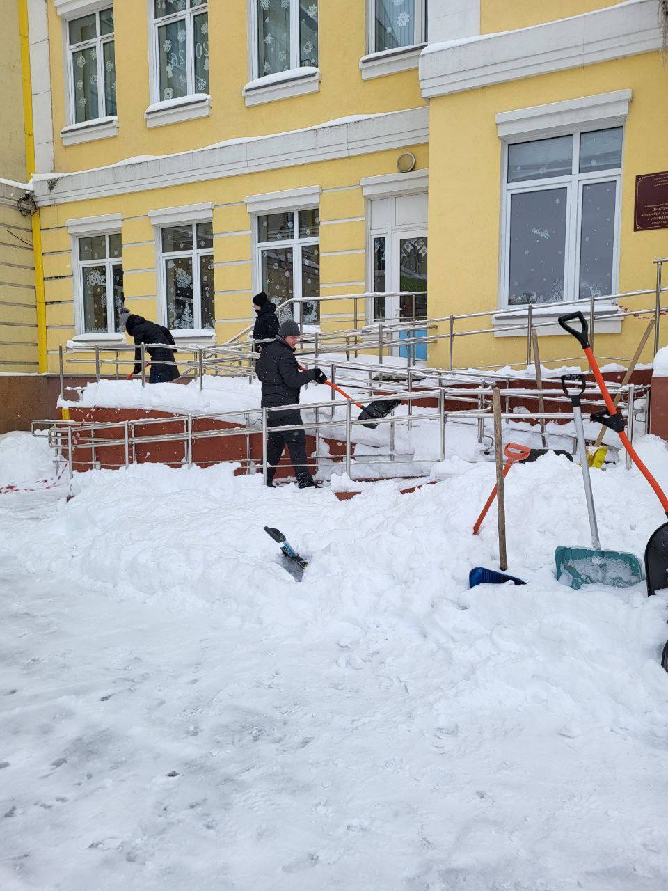 Когда мы вместе — нам по плечу любые испытания Когда мы вместе — нам по плечу любые испытания