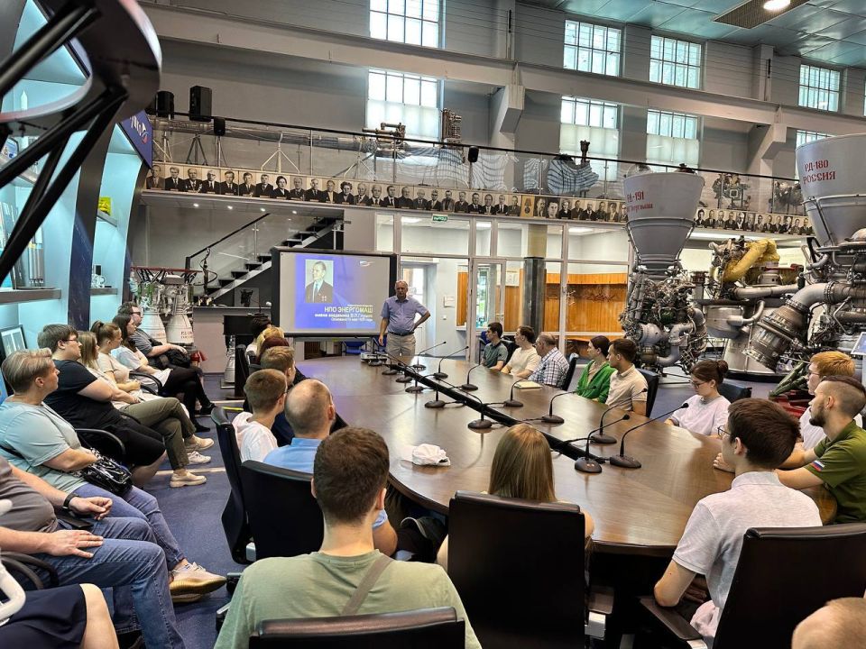 В Химках около 2 тысяч человек посетили музейный зал НПО «Энергомаш» в 2025 году