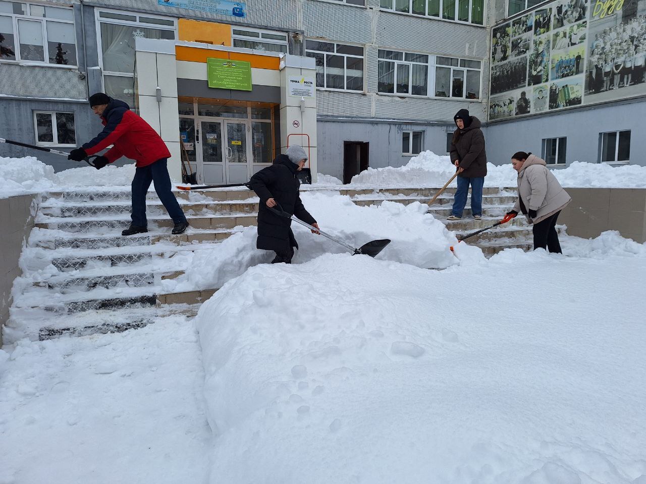 Александр Гречищев: Эти дни выдались непростыми для всех жителей нашего округа Александр Гречищев: Эти дни выдались непростыми для всех жителей нашего округа