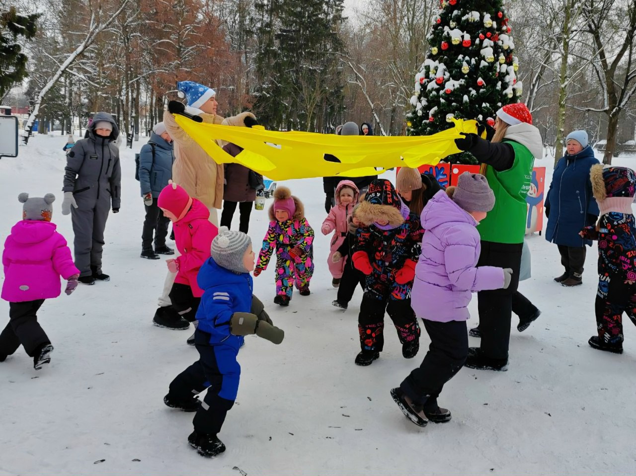 Парки Коломны и Озёр приглашают жителей и гостей муниципалитета весело и активно провести время на свежем воздухе и насладиться прекрасной зимней погодой Парки Коломны и Озёр приглашают жителей и гостей муниципалитета весело и активно провести время на свежем воздухе и насладиться прекрасной зимней погодой