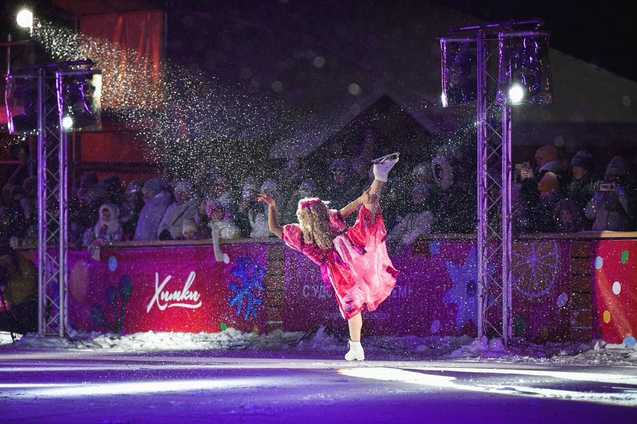 9,8 тысячи человек посетили Театральный каток с начала сезона 9,8 тысячи человек посетили Театральный каток с начала сезона