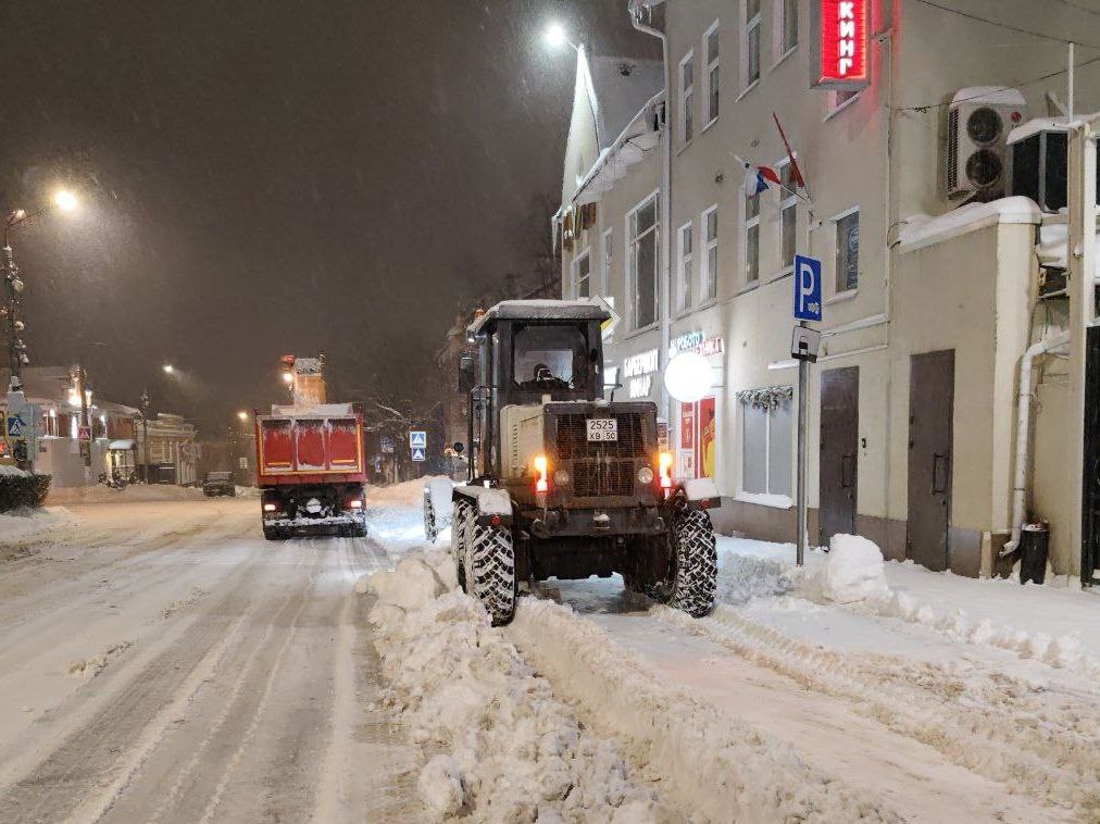 Игорь Сухин: Наши службы продолжают ликвидировать последствия мощного циклона, который принёс в регион рекордные осадки Игорь Сухин: Наши службы продолжают ликвидировать последствия мощного циклона, который принёс в регион рекордные осадки