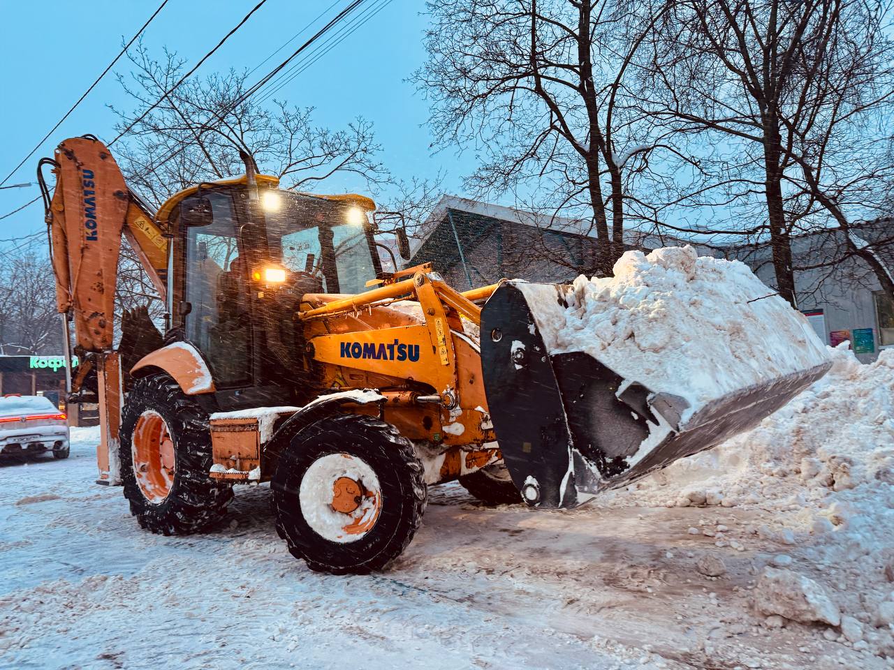 Игорь Трифонов: Продолжаем ликвидацию последствий снегопада Игорь Трифонов: Продолжаем ликвидацию последствий снегопада