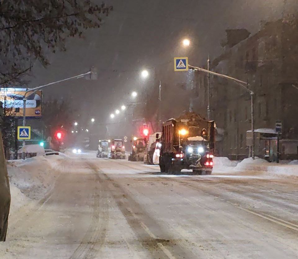 Игорь Сухин: Наши службы продолжают ликвидировать последствия мощного циклона, который принёс в регион рекордные осадки Игорь Сухин: Наши службы продолжают ликвидировать последствия мощного циклона, который принёс в регион рекордные осадки