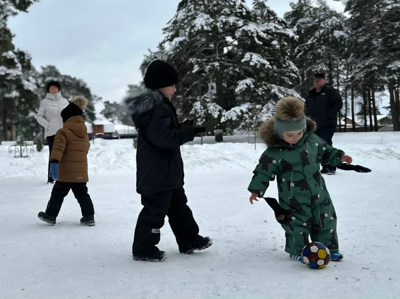 Парки Коломны и Озёр приглашают жителей и гостей муниципалитета весело и активно провести время на свежем воздухе и насладиться прекрасной зимней погодой Парки Коломны и Озёр приглашают жителей и гостей муниципалитета весело и активно провести время на свежем воздухе и насладиться прекрасной зимней погодой