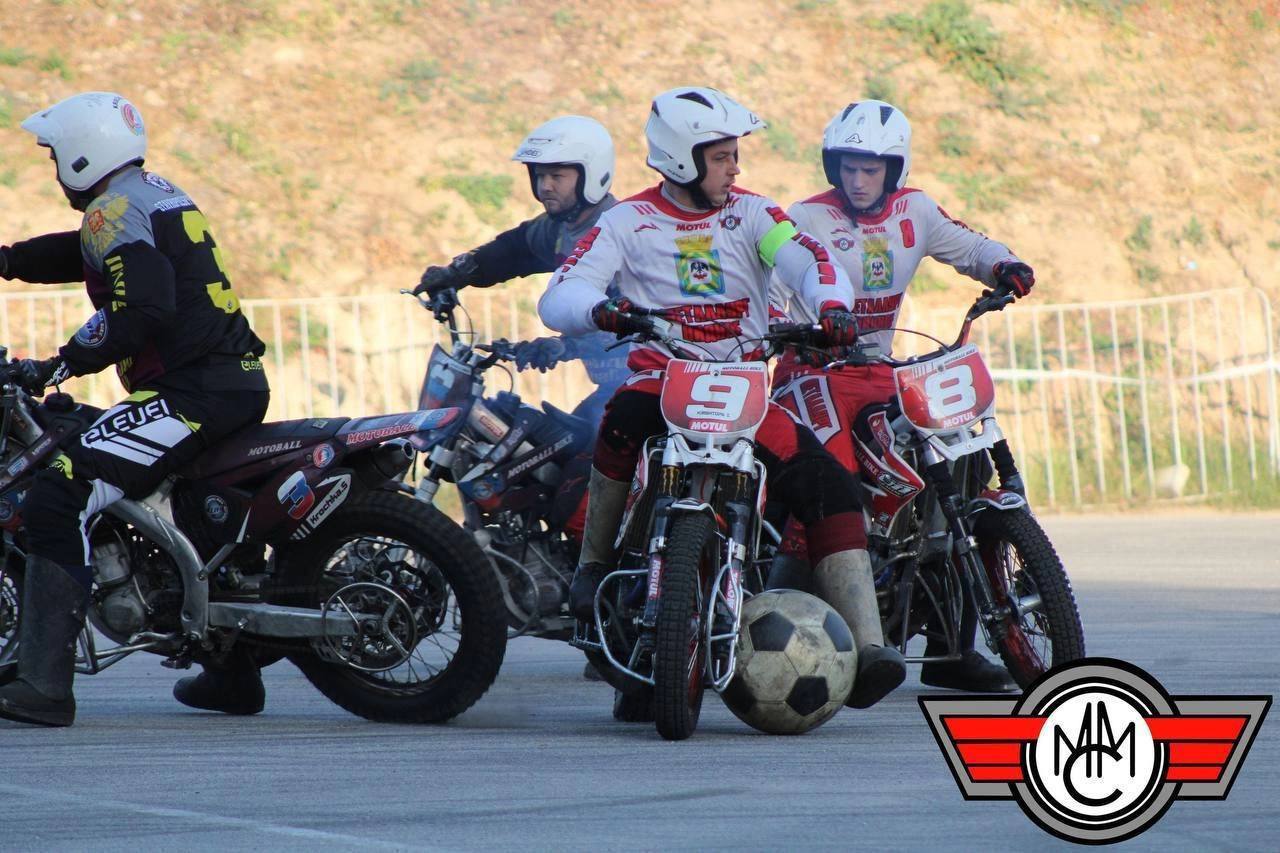 А вы знали, что в Подмосковье находится одна из самых титулованных команд по мотоболу?