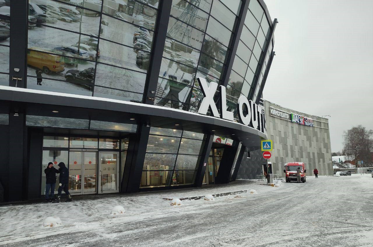 В Мытищах проверили состояние территорий вокруг торговых объектов