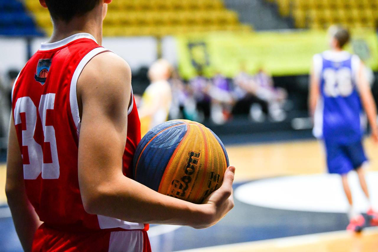 100 юных баскетболистов примут участие в турнире «Кубок Чебурашки» 100 юных баскетболистов примут участие в турнире «Кубок Чебурашки»