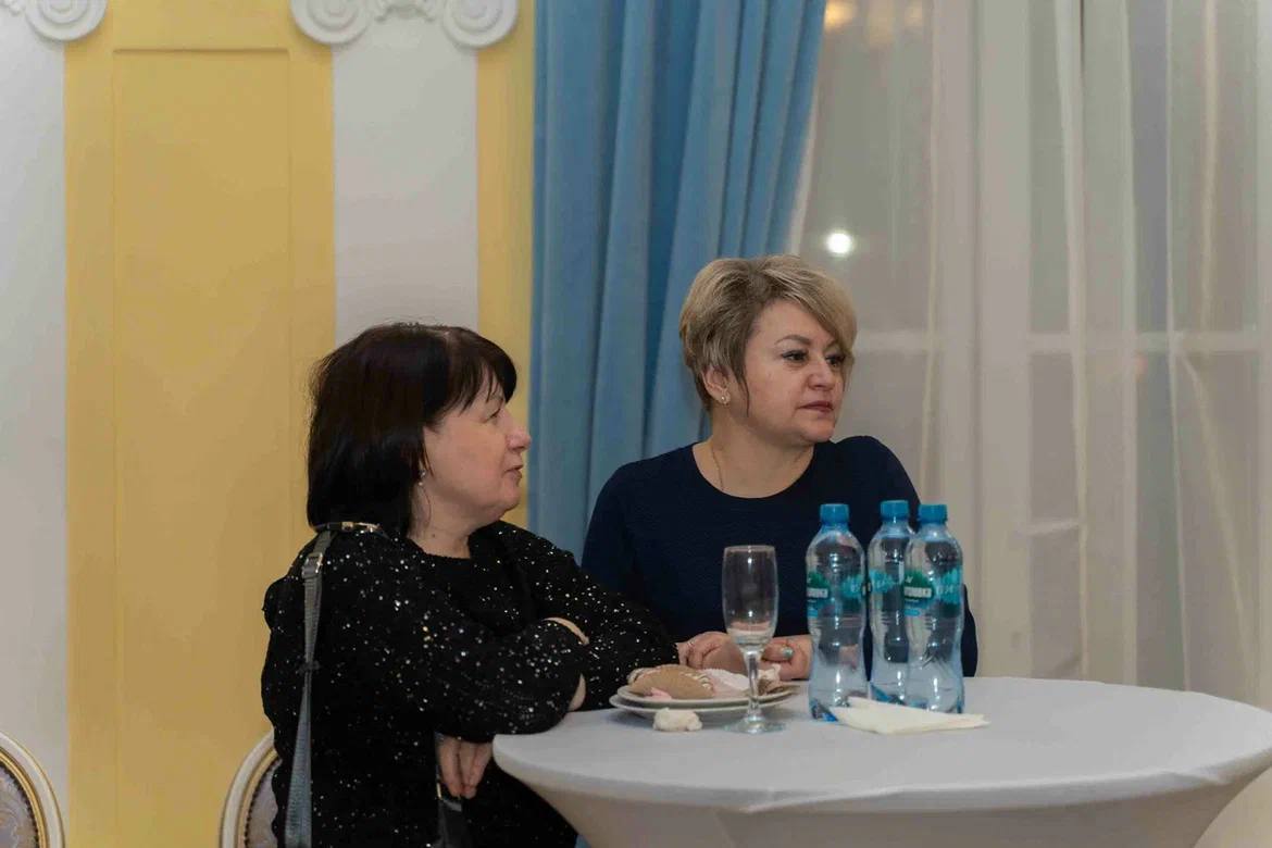 В Жуковском поздравили с праздниками семьи участников СВО В Жуковском поздравили с праздниками семьи участников СВО