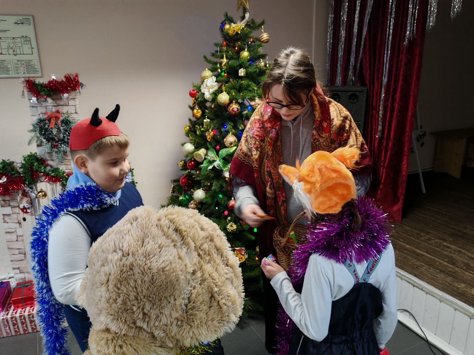 Наши новости. Фольклорная программа "Зимние вечерки" прошла в с. Молоди м.о. Чехов Наши новости. Фольклорная программа "Зимние вечерки" прошла в с. Молоди м.о. Чехов