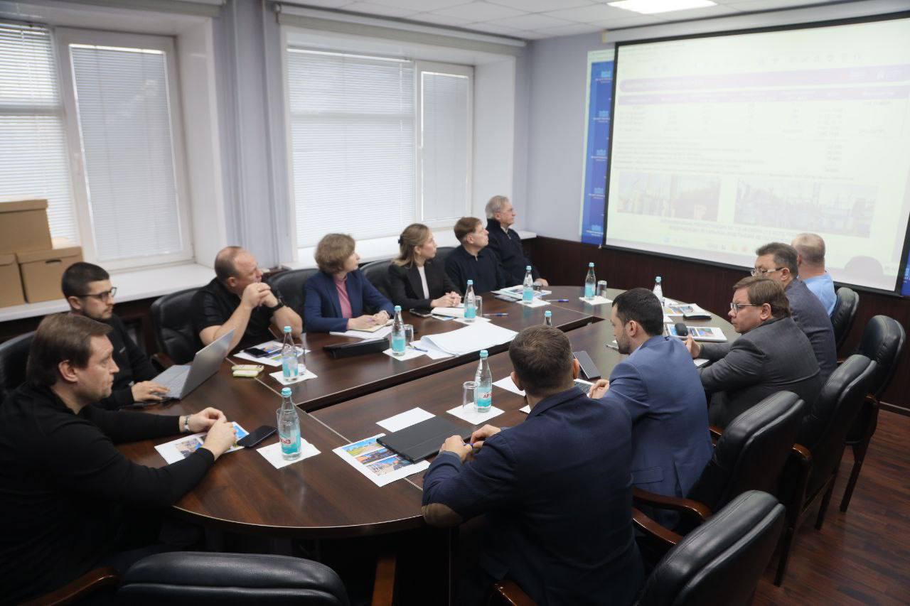 Вместе с министром энергетики Московской области Сергеем Воропановым подробно рассмотрели план модернизации объектов электроэнергетической инфраструктуры города Сергиев Посад Вместе с министром энергетики Московской области Сергеем Воропановым подробно рассмотрели план модернизации объектов электроэнергетической инфраструктуры города Сергиев Посад