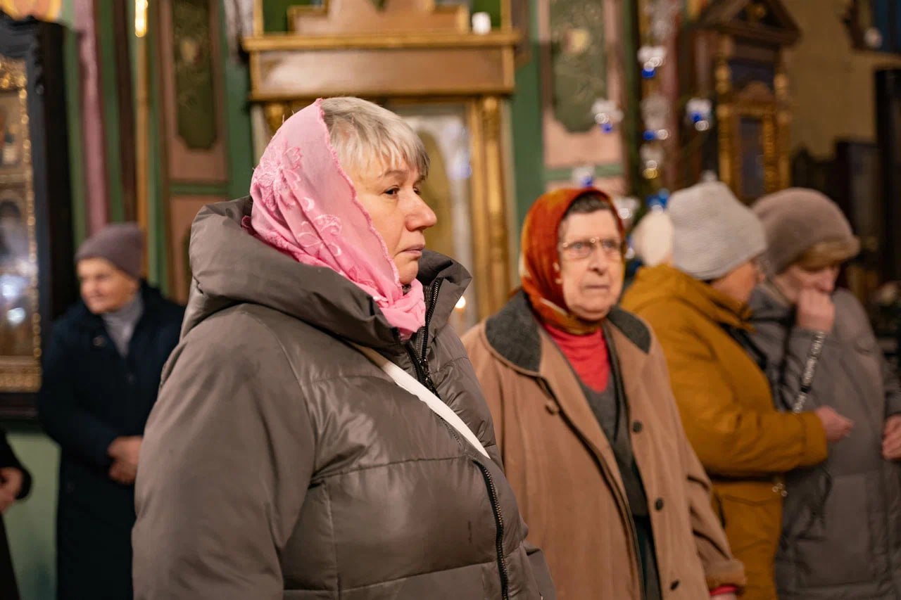 В храме Иоанна Богослова города Ликино-Дулево состоялось архиерейское богослужение в праздник Обрезания Господня и день памяти святителя Василия Великого В храме Иоанна Богослова города Ликино-Дулево состоялось архиерейское богослужение в праздник Обрезания Господня и день памяти святителя Василия Великого