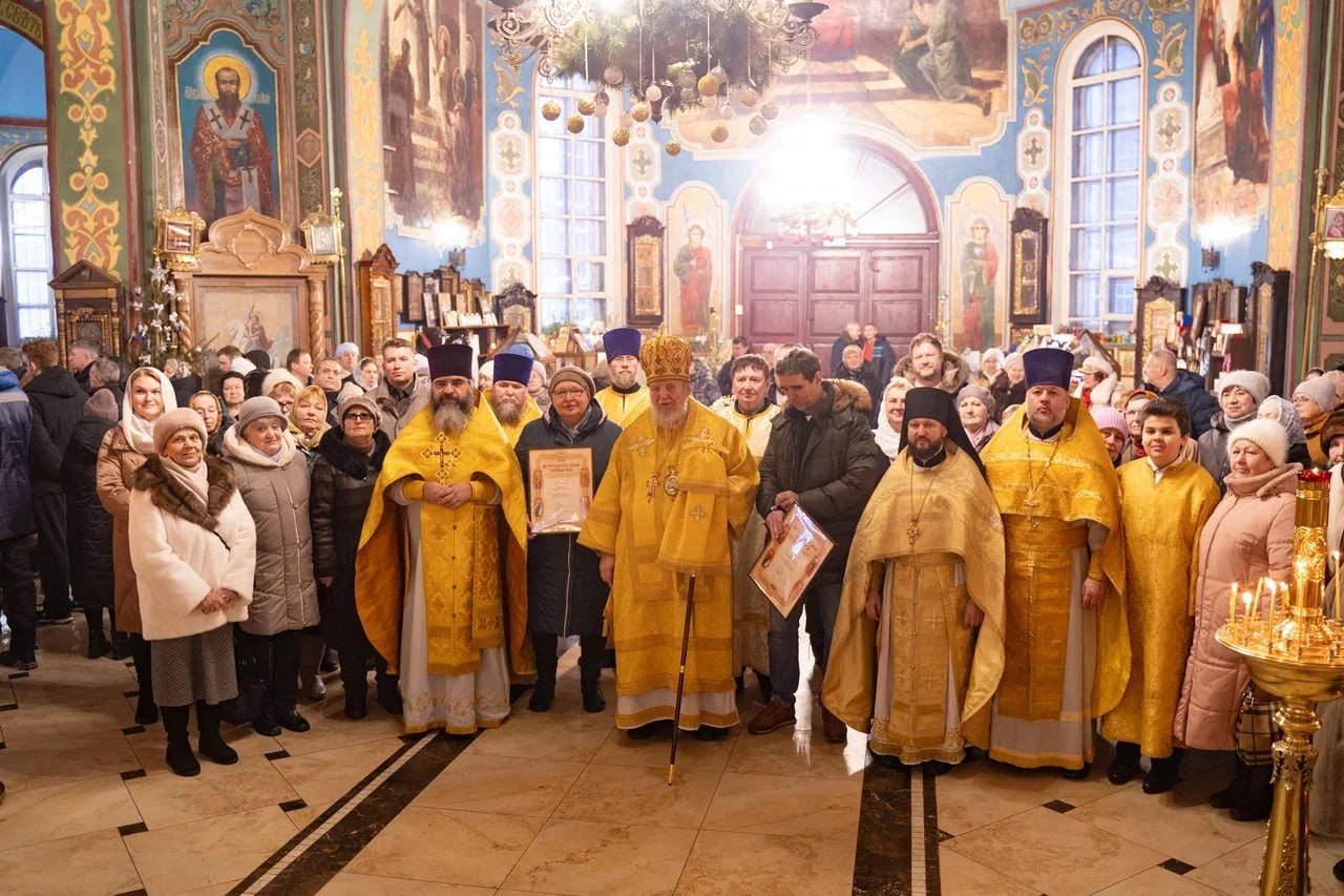 В храме Иоанна Богослова города Ликино-Дулево состоялось архиерейское богослужение в праздник Обрезания Господня и день памяти святителя Василия Великого В храме Иоанна Богослова города Ликино-Дулево состоялось архиерейское богослужение в праздник Обрезания Господня и день памяти святителя Василия Великого