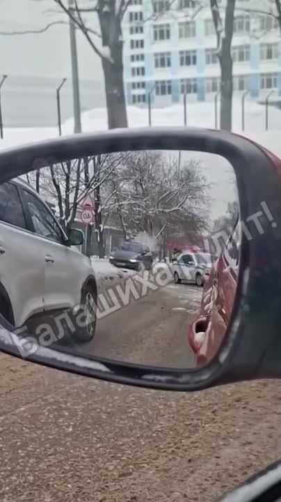 Стрельба с задержанием в Балашихе — сотрудники ДПС открыли огонь по машине, которая хотела протаранить служебное авто