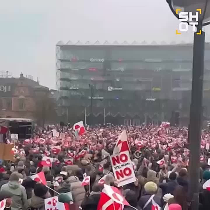 Массовый митинг против планов Трампа в отношении Гренландии проходит в Дании — народу больше, чем армия Королевства