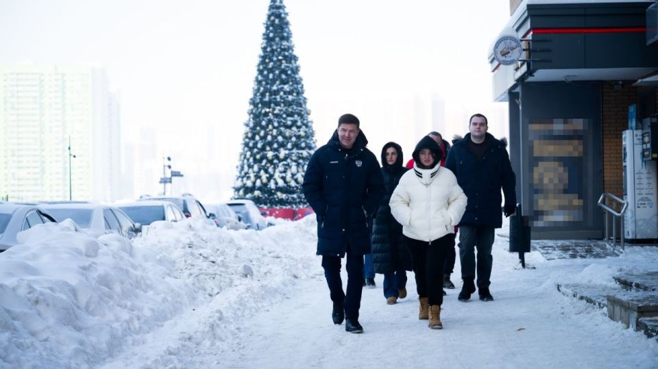 Владимир Волков: Наши службы продолжают устранять последствия снегопадов, которые обрушились на регион в начале года