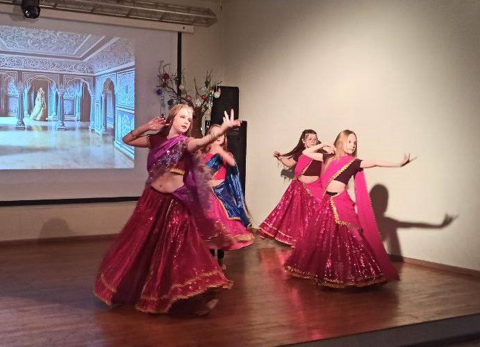 Комплексный молодёжный центр Долгопрудного: более 20 лет вместе Комплексный молодёжный центр Долгопрудного: более 20 лет вместе