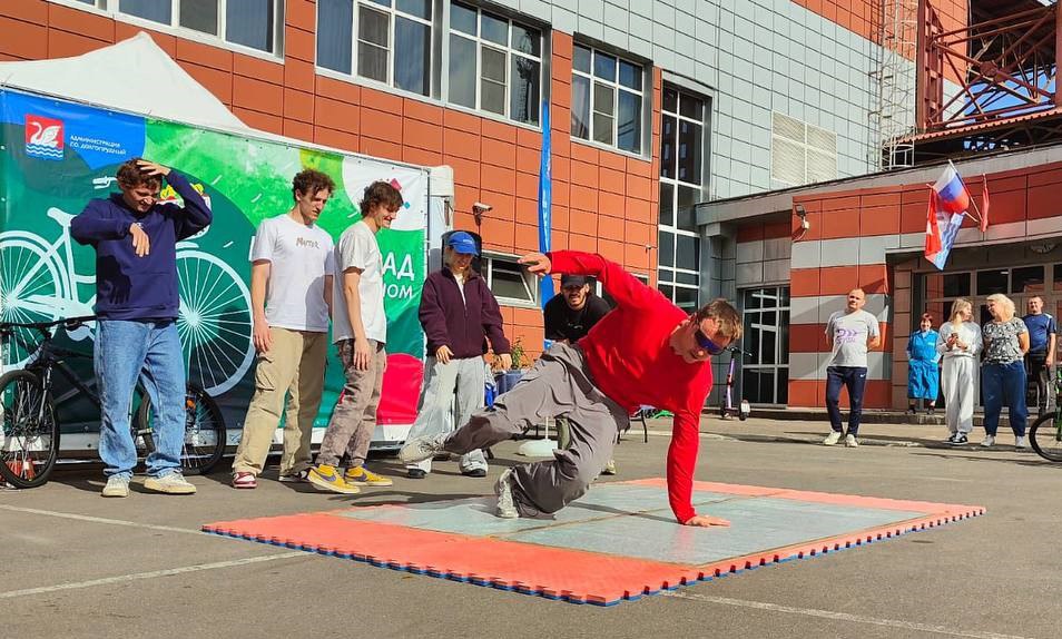 Комплексный молодёжный центр Долгопрудного: более 20 лет вместе Комплексный молодёжный центр Долгопрудного: более 20 лет вместе