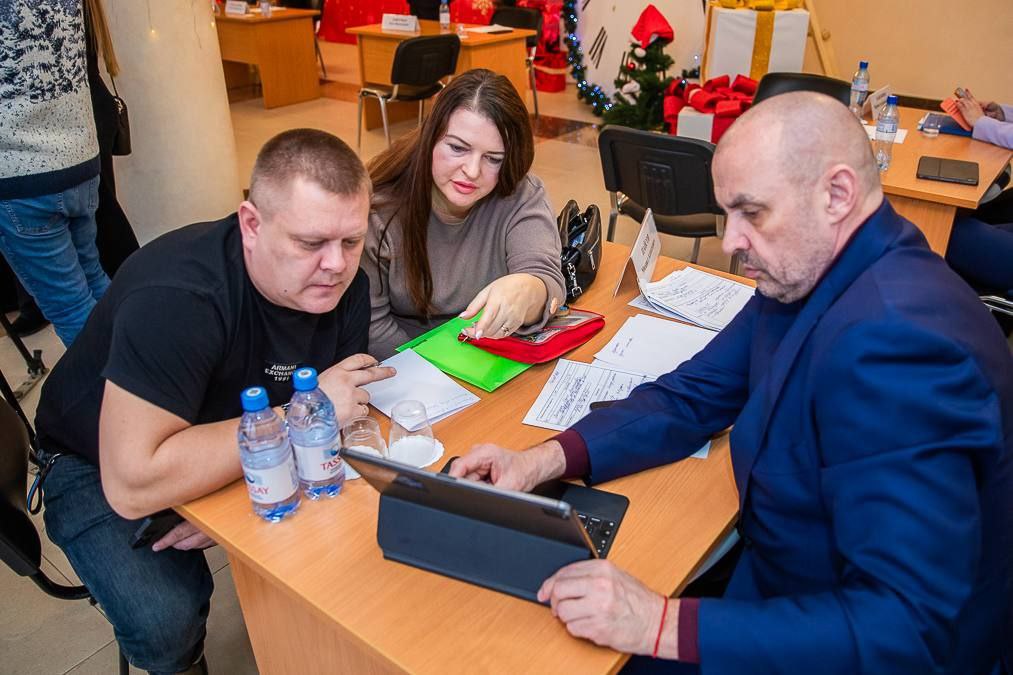 Андрей Иванов: Провёл личный приём в рамках «Выездной администрации» в Ершовском Андрей Иванов: Провёл личный приём в рамках «Выездной администрации» в Ершовском