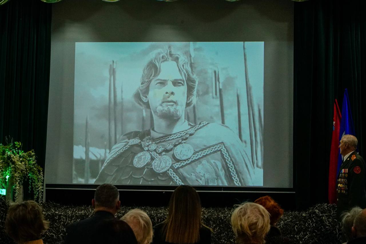 Великий подвиг под Москвой: в Химках прошел памятный вечер Великий подвиг под Москвой: в Химках прошел памятный вечер