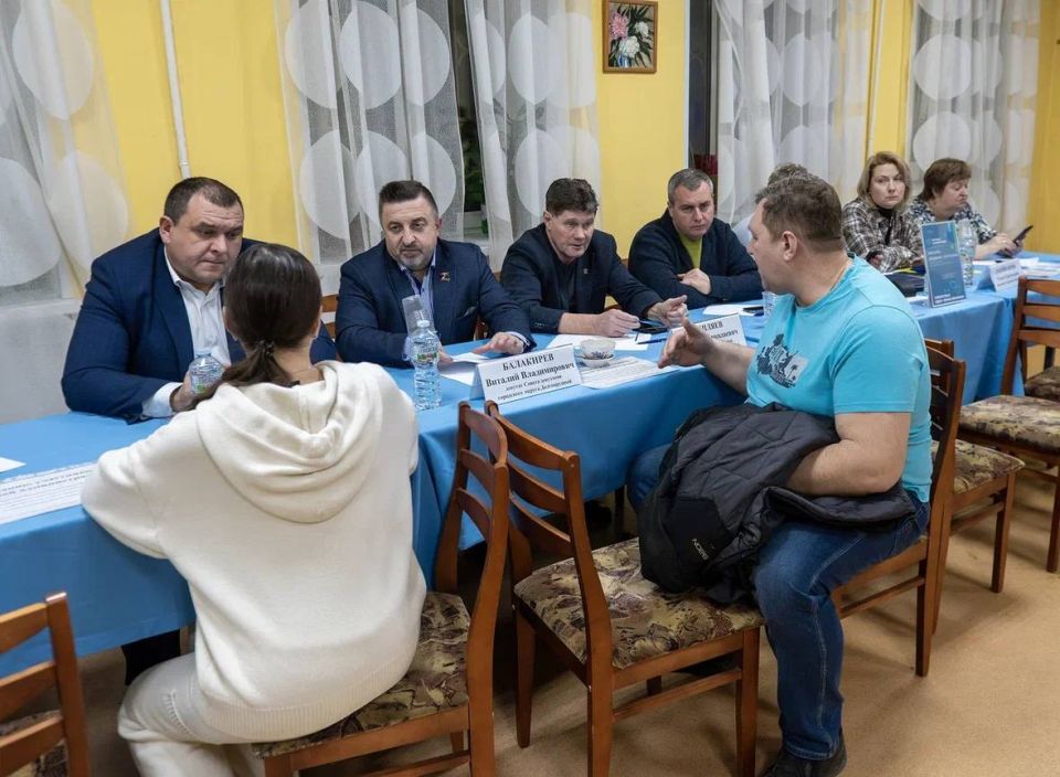 На выездной администрации в Шереметьевском обсудили расширение дорог Долгопрудного На выездной администрации в Шереметьевском обсудили расширение дорог Долгопрудного