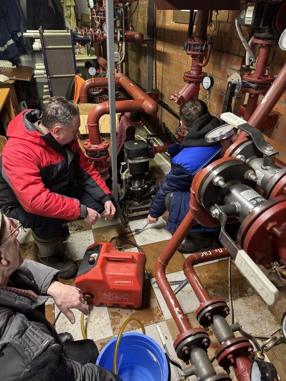 Восстановительные работы продолжаются