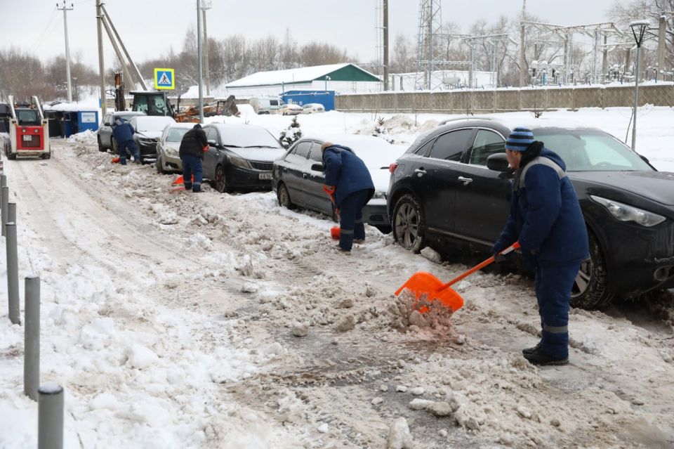 С территории Бригантины в Долгопрудном вывезено более двух тысяч кубометров снега С территории Бригантины в Долгопрудном вывезено более двух тысяч кубометров снега