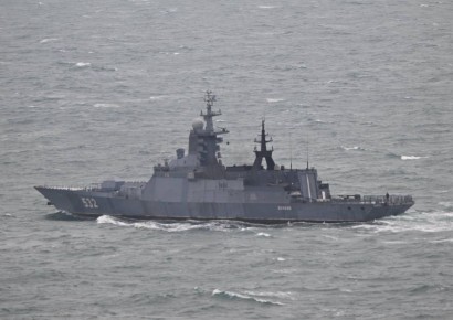 Королевские военно-морские силы Нидерландов рапортуют, что патрульный корабль DSS Galatea (Фото 4) сопровождал российский сторожевой корабль (корвет) «Бойкий» проекта 20380 БФ, и шедший с ним танкер "Генерал Скобелев" в...