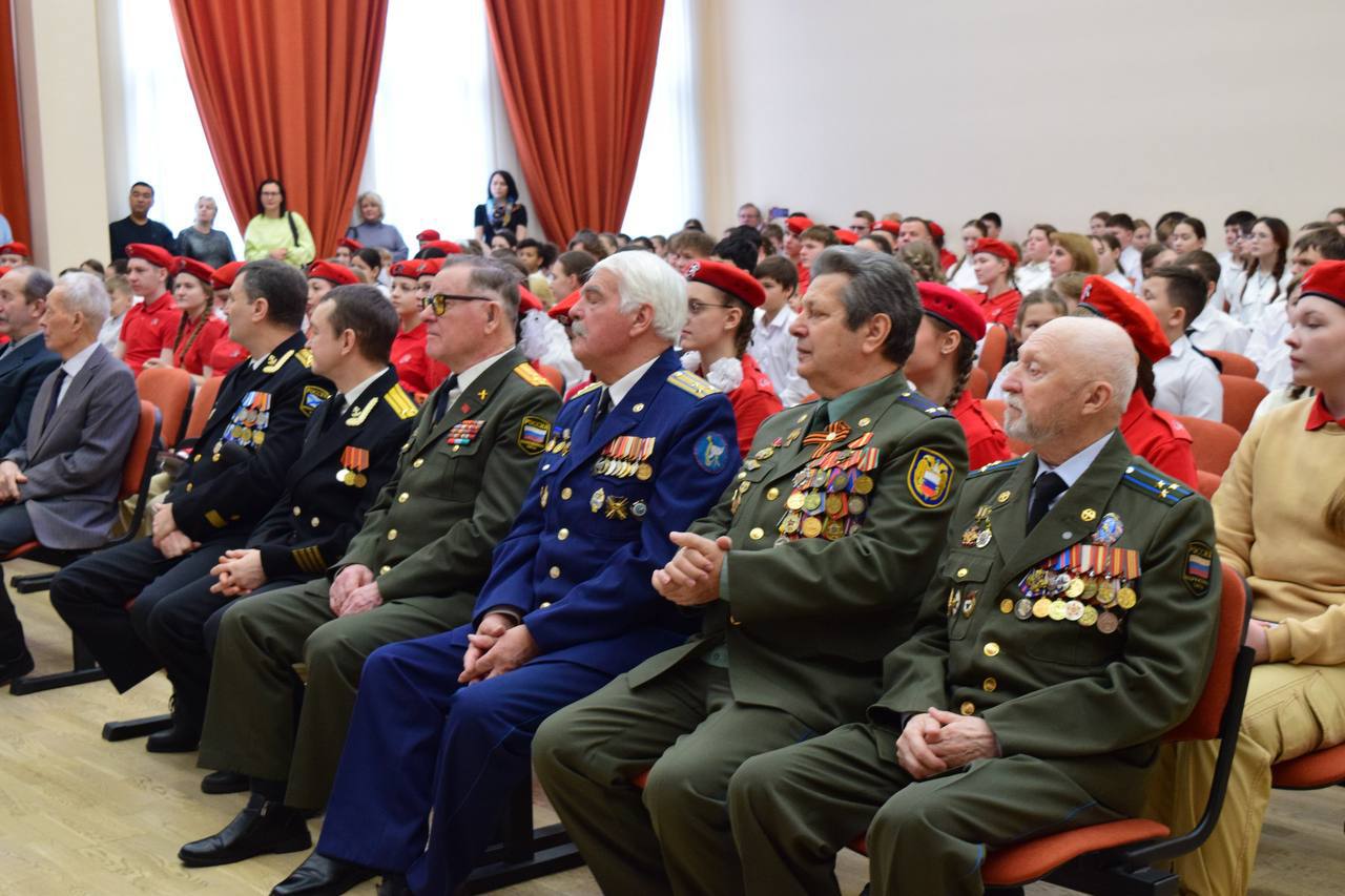 250 подольских школьников пополнили ряды Юнармии 250 подольских школьников пополнили ряды Юнармии