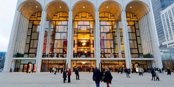 На Западе закрываются музеи и сокращается финансирование культуры