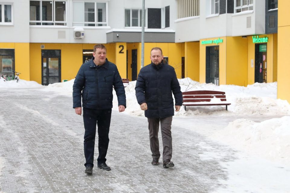 С территории Бригантины в Долгопрудном вывезено более двух тысяч кубометров снега С территории Бригантины в Долгопрудном вывезено более двух тысяч кубометров снега