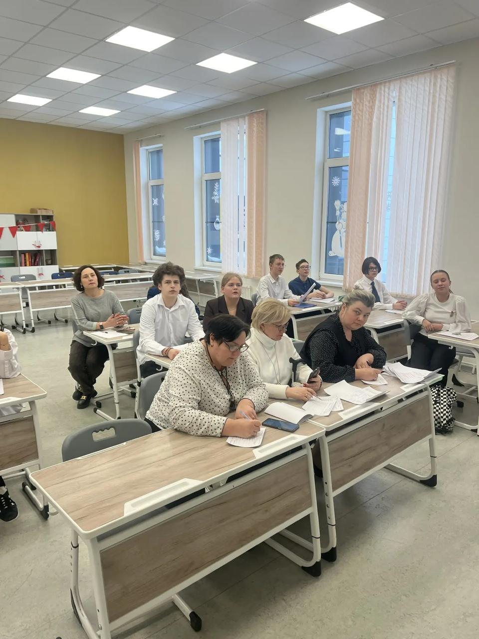 21 января. Продолжается неделя школьной НПК, новые интересные проекты защищают участники конференции средней и старшей школы 21 января. Продолжается неделя школьной НПК, новые интересные проекты защищают участники конференции средней и старшей школы